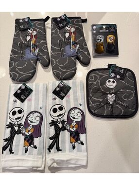 Disney Nightmare Before Christmas Kitchen Bundle Jack & Sally 7-Piece Set NEW